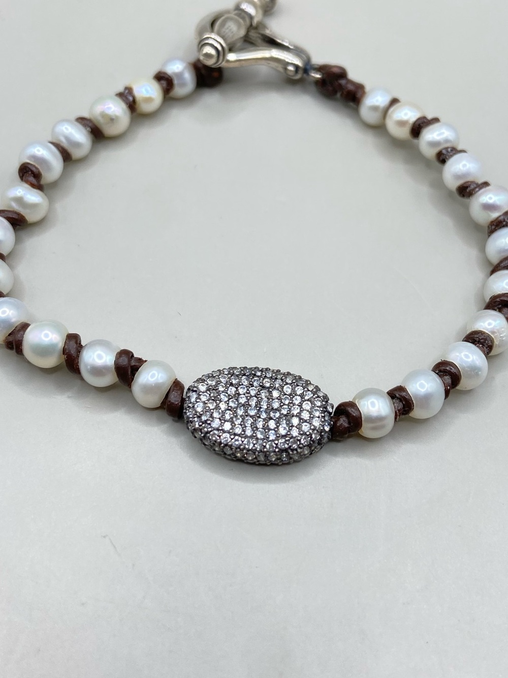Kabana Pearl Leather Pave Cubic Zircona Toggle Bracelet - Picture 2 of 7